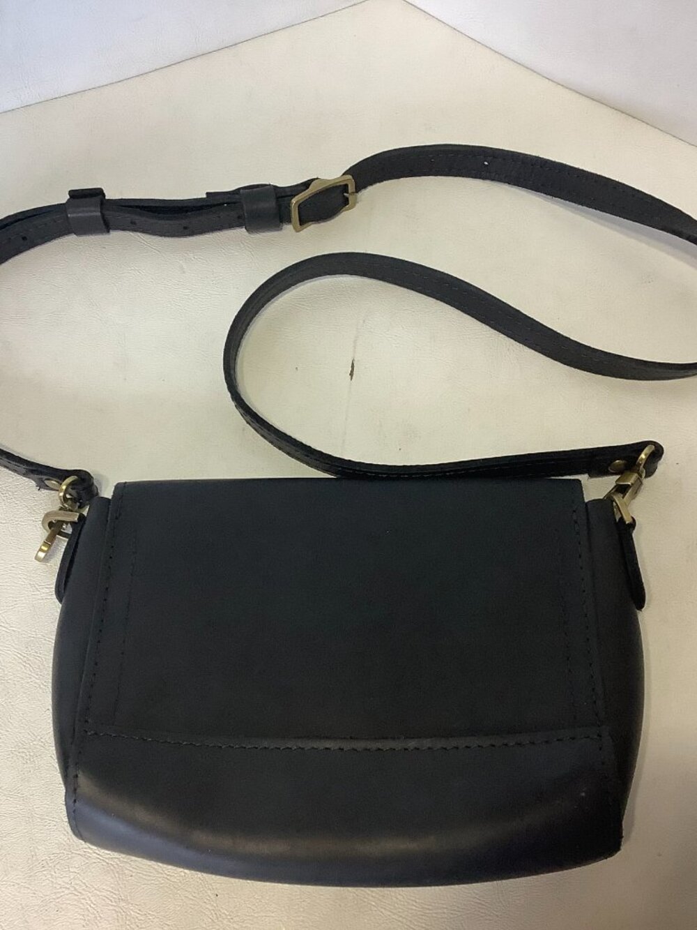 Portland Leather Goods Metro Mini Crossbody Bag Purse Black 8" x 6" - Picture 3 of 7